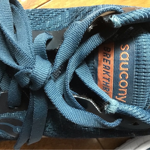 NEW…unisex, Saucony Breakthru 4, US 9 (F), US 7 (M), EUR 40. - Picture 3 of 6